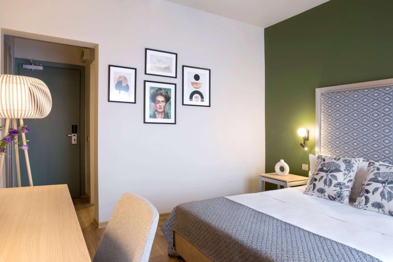 Hotel, Trademark Collection By Wyndham Hotel